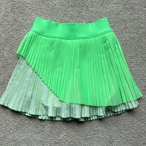 Lululemon tennis skirt - pleated 2tone